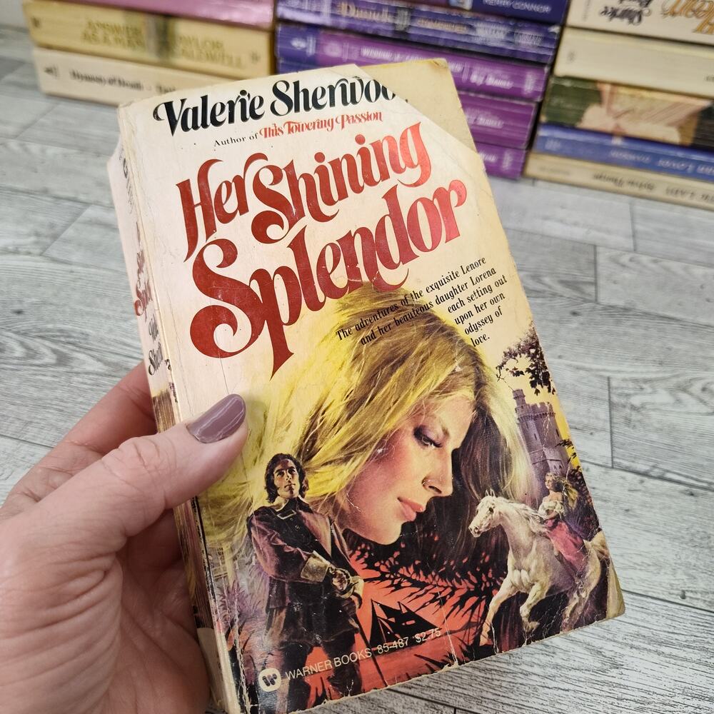 Her Shining Splendor by Valerie Sherwood 1980 First Print Paperback Romance